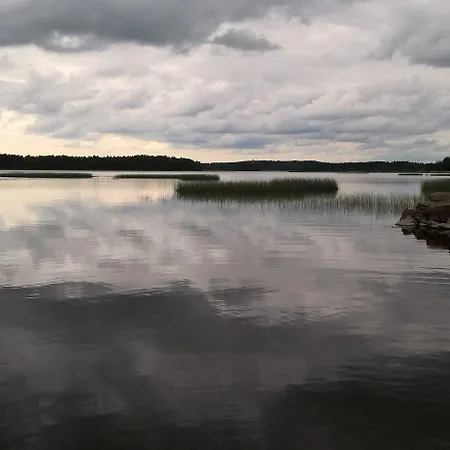 Vaalimaa - On The Hotelli Virolahti